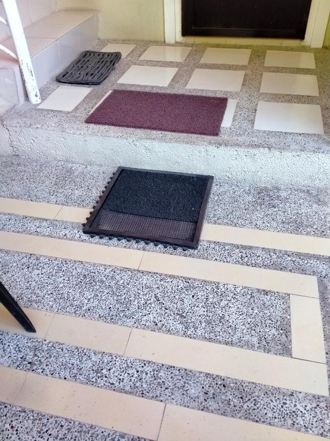 V.F. Riton Apartelle لواوْغ المظهر الخارجي الصورة
